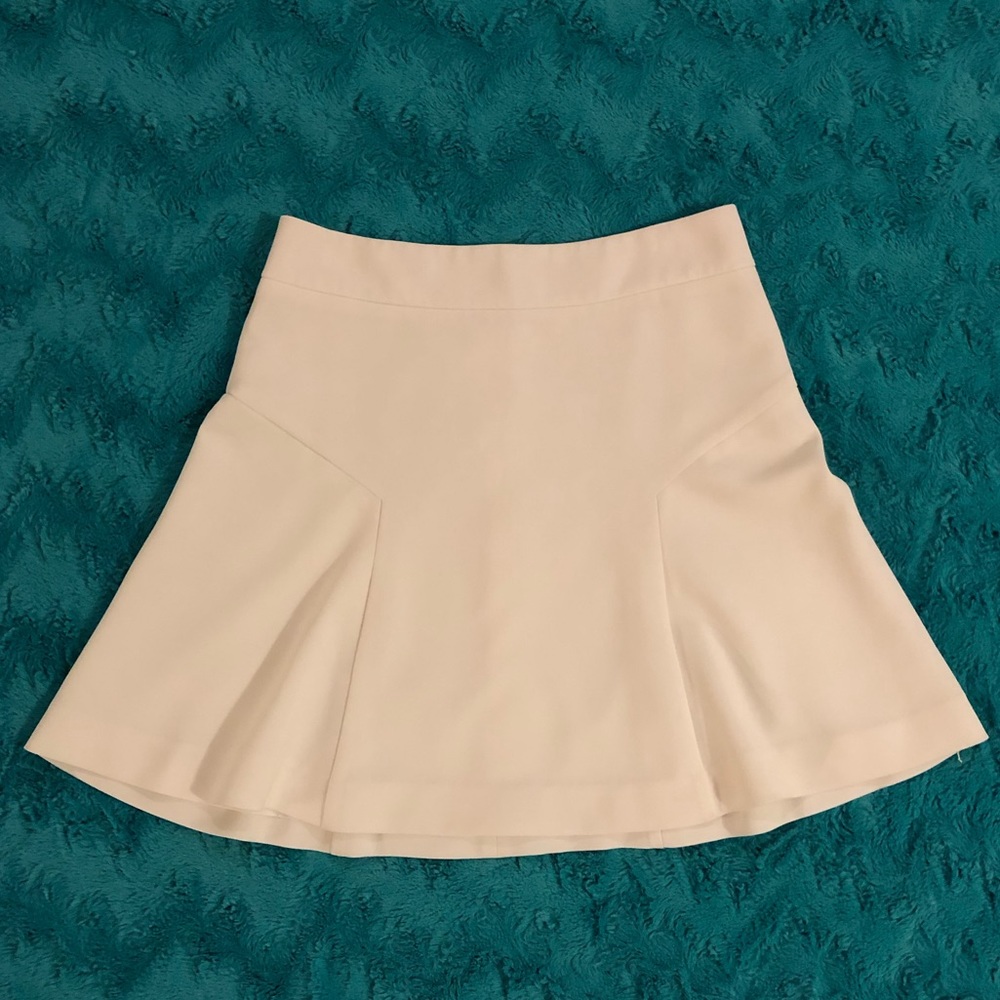 Flared white skirt